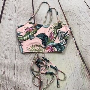 UEC Zaful Hawaiian print halter bikini top small